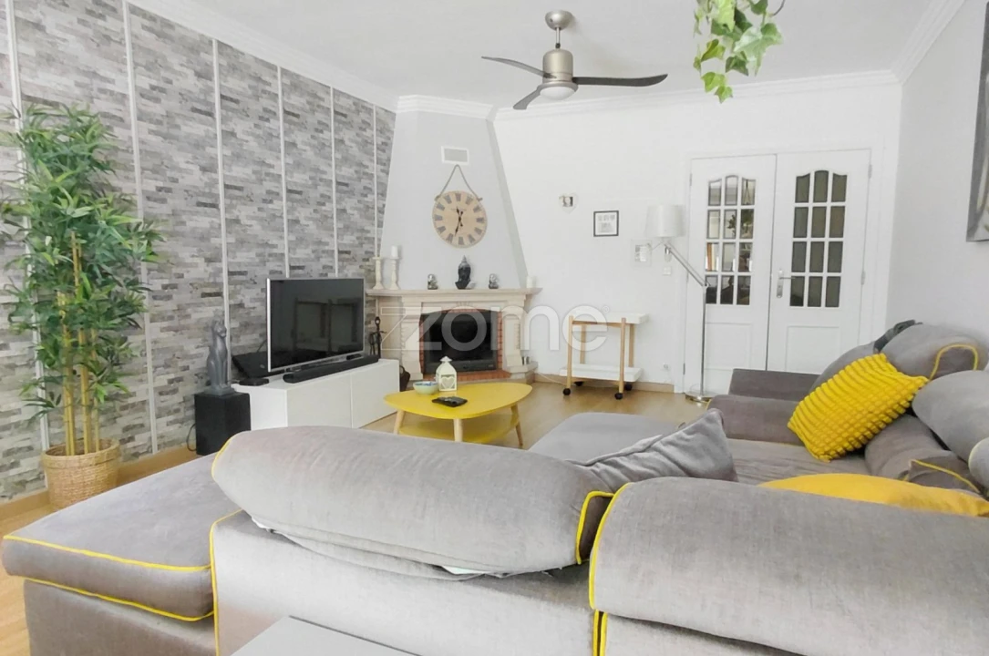 Apartamento T3 para Venda em Algueirão-Mem Martins Foto 5