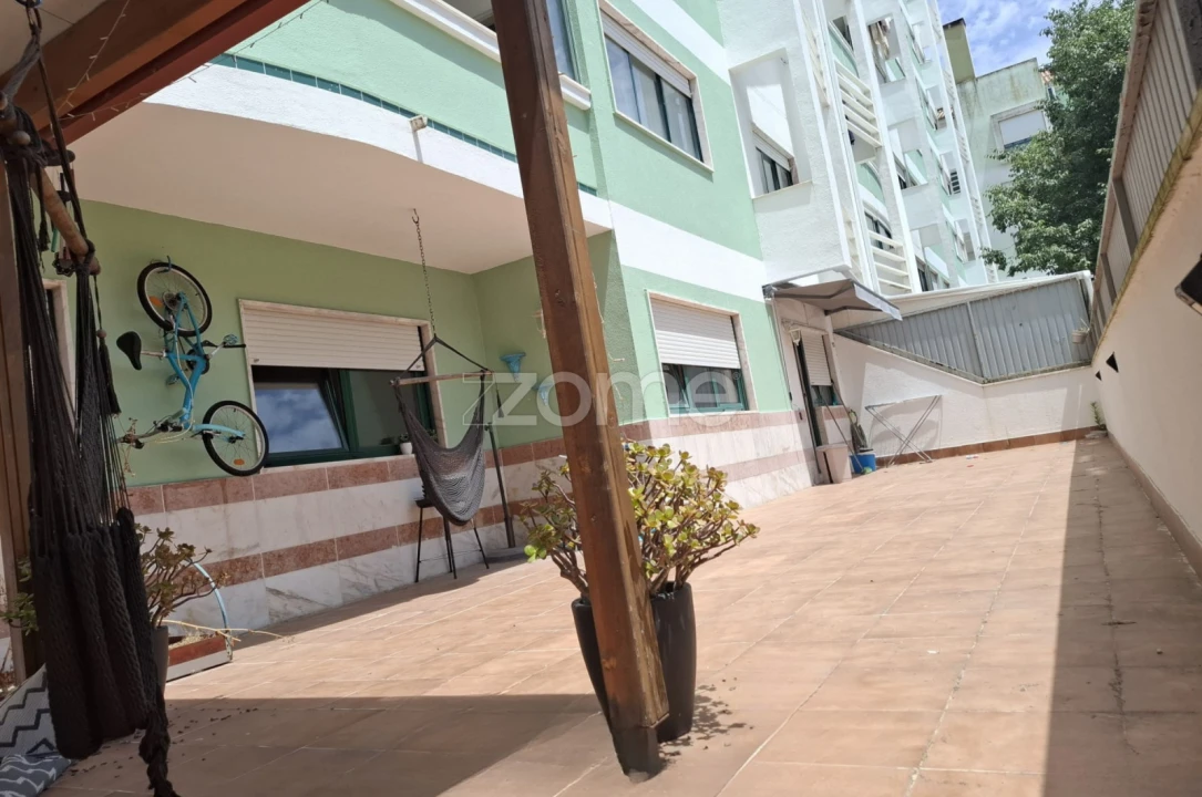 Apartamento T3 para Venda em Algueirão-Mem Martins Foto 34