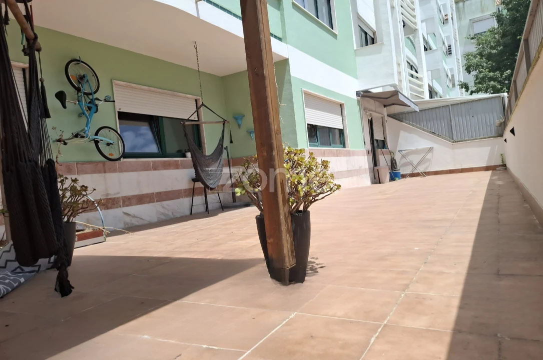 Apartamento T3 para Venda em Algueirão-Mem Martins Foto 37