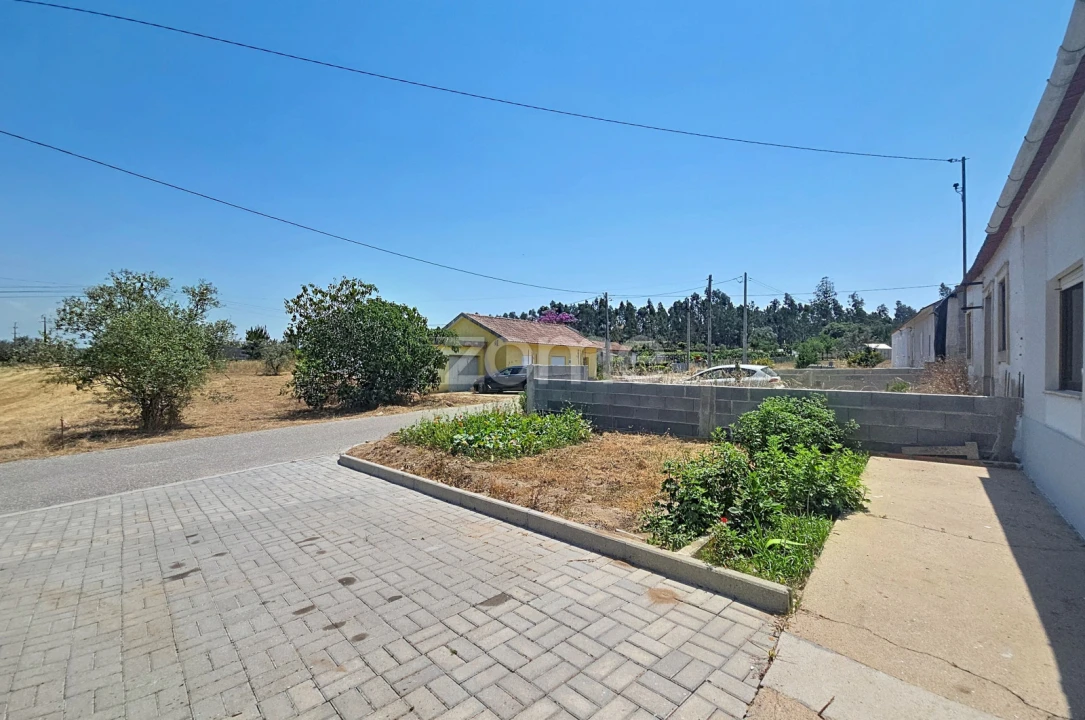 Moradia T2 para Venda em Paião Foto 4