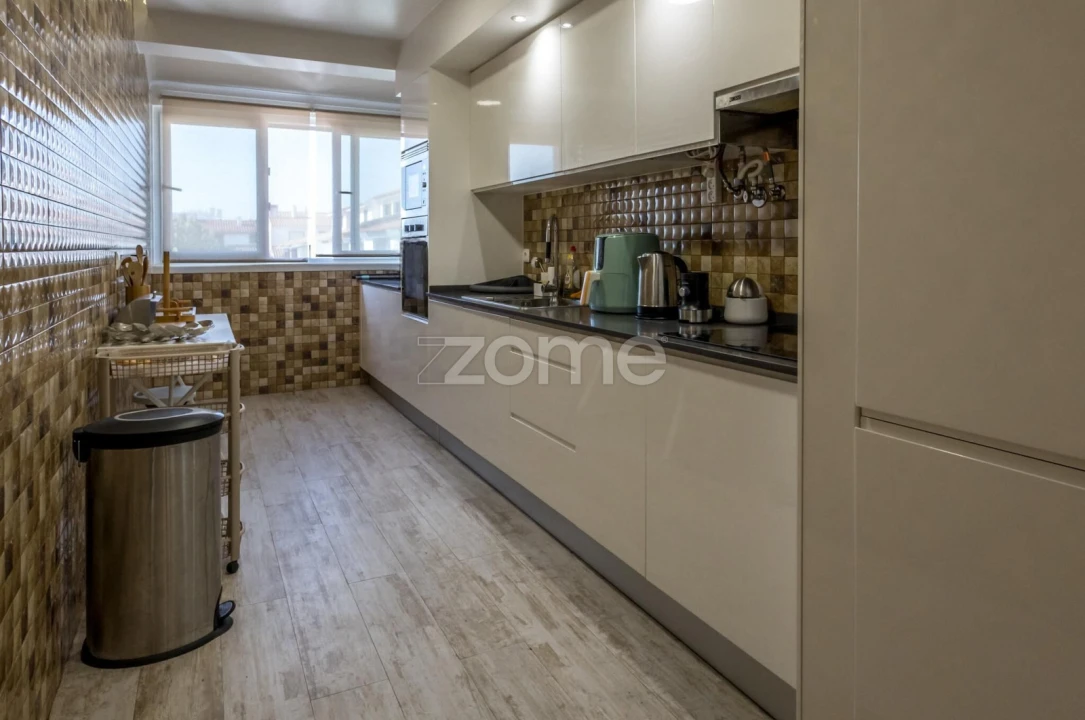 Apartamento T4 para Venda em Cascais e Estoril Foto 11