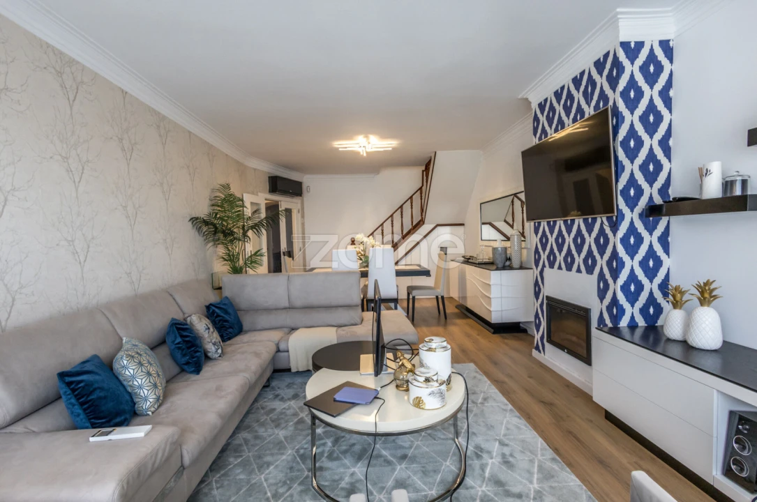Apartamento T4 para Venda em Cascais e Estoril Foto 1