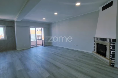 Apartamento T4 para Venda em Amora