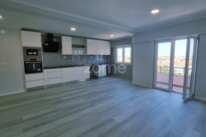 Apartamento T4 para Venda em Amora