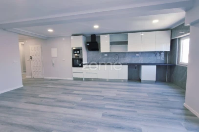 Apartamento T4 para Venda em Amora