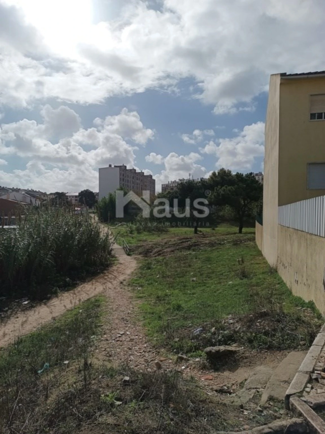 Terreno para Venda em Baixa da Banheira e Vale da Amoreira Foto 1