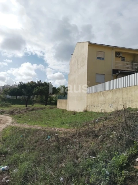 Terreno para Venda em Baixa da Banheira e Vale da Amoreira