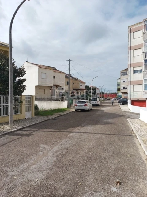 Terreno para Venda em Baixa da Banheira e Vale da Amoreira
