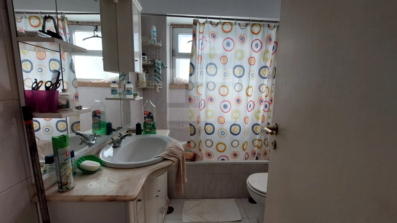 Apartamento T2 para Venda em Venteira Foto 8