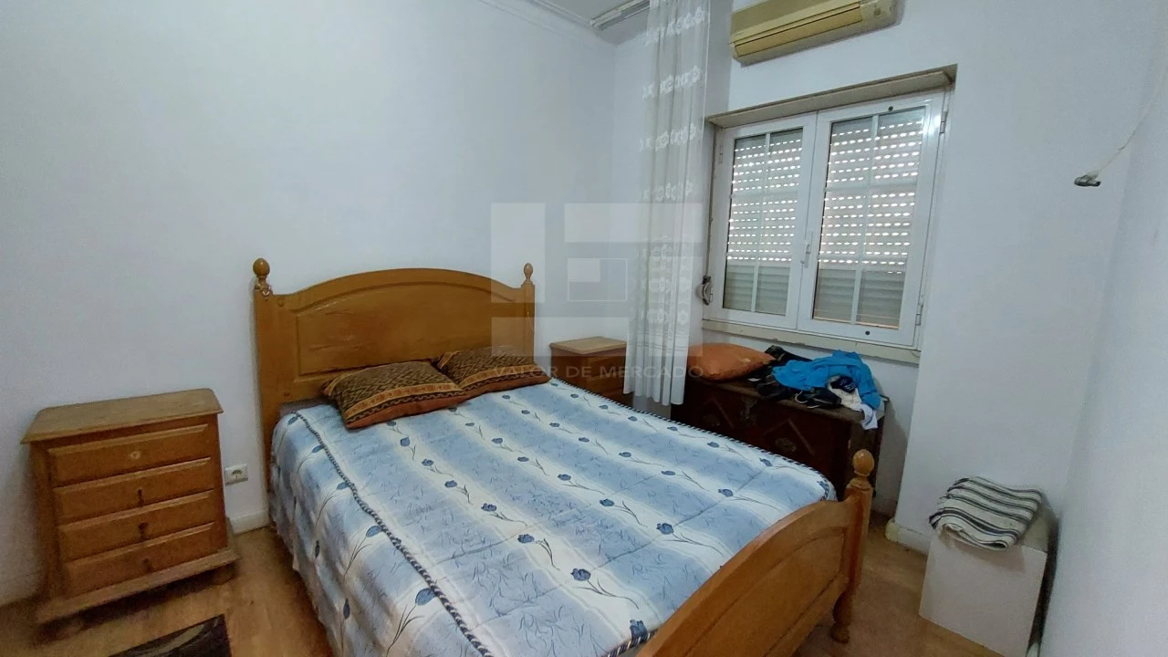 Apartamento T2 para Venda em Venteira Foto 9