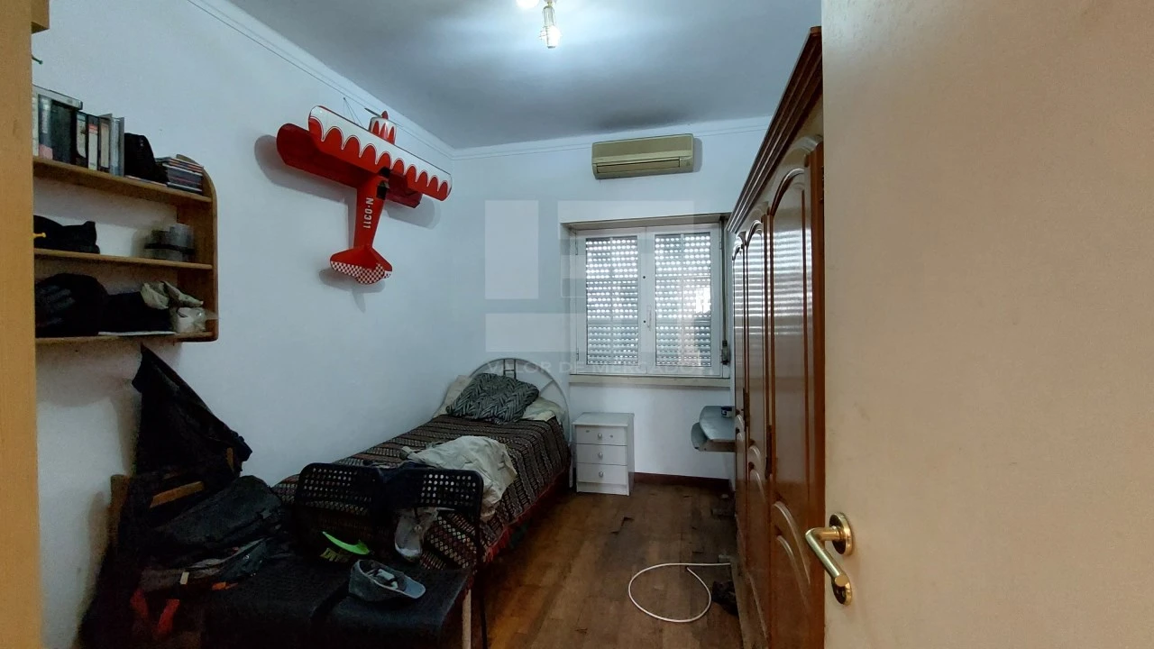 Apartamento T2 para Venda em Venteira Foto 13