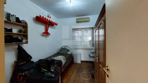 Apartamento T2 para Venda em Venteira