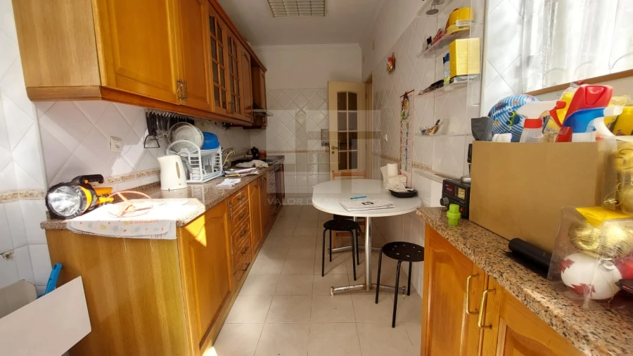 Apartamento T2 para Venda em Venteira Foto 6