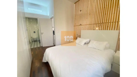Apartamento para Venda em Ramalde