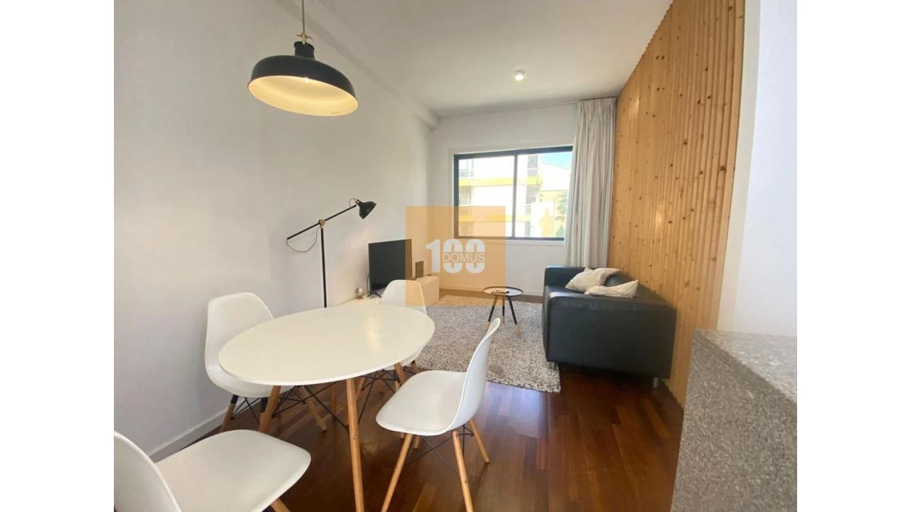 Apartamento para Venda em Ramalde Foto 3