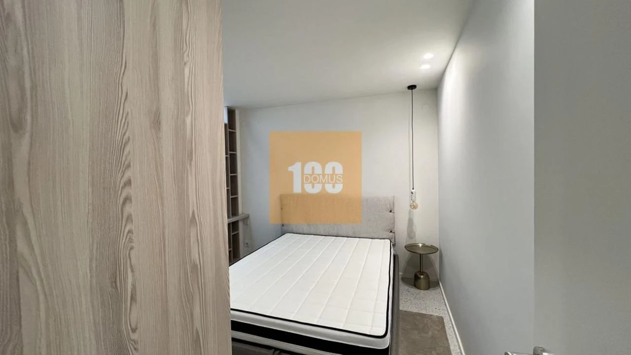 Apartamento T2 para Venda em Lordelo do Ouro e Massarelos Foto 9