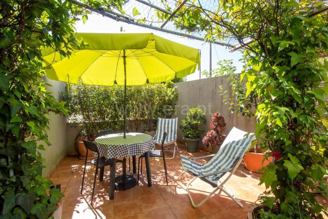 Apartamento T2 para Venda em Oliveira do Douro Foto 18