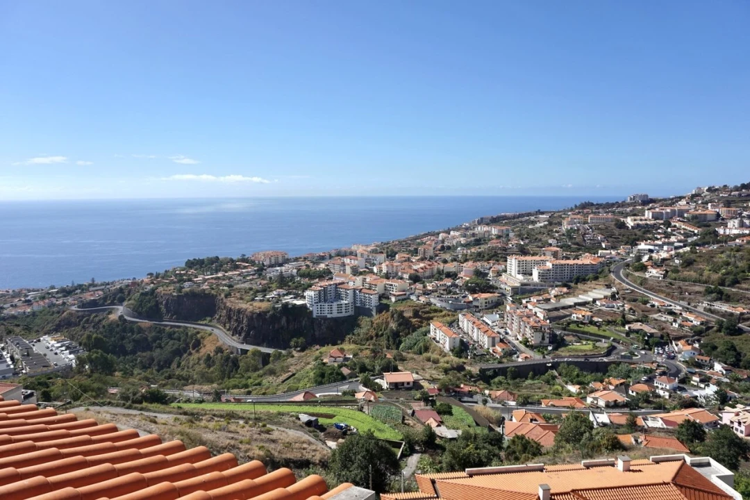 Apartamento T3 para Venda em Caniço Foto 3
