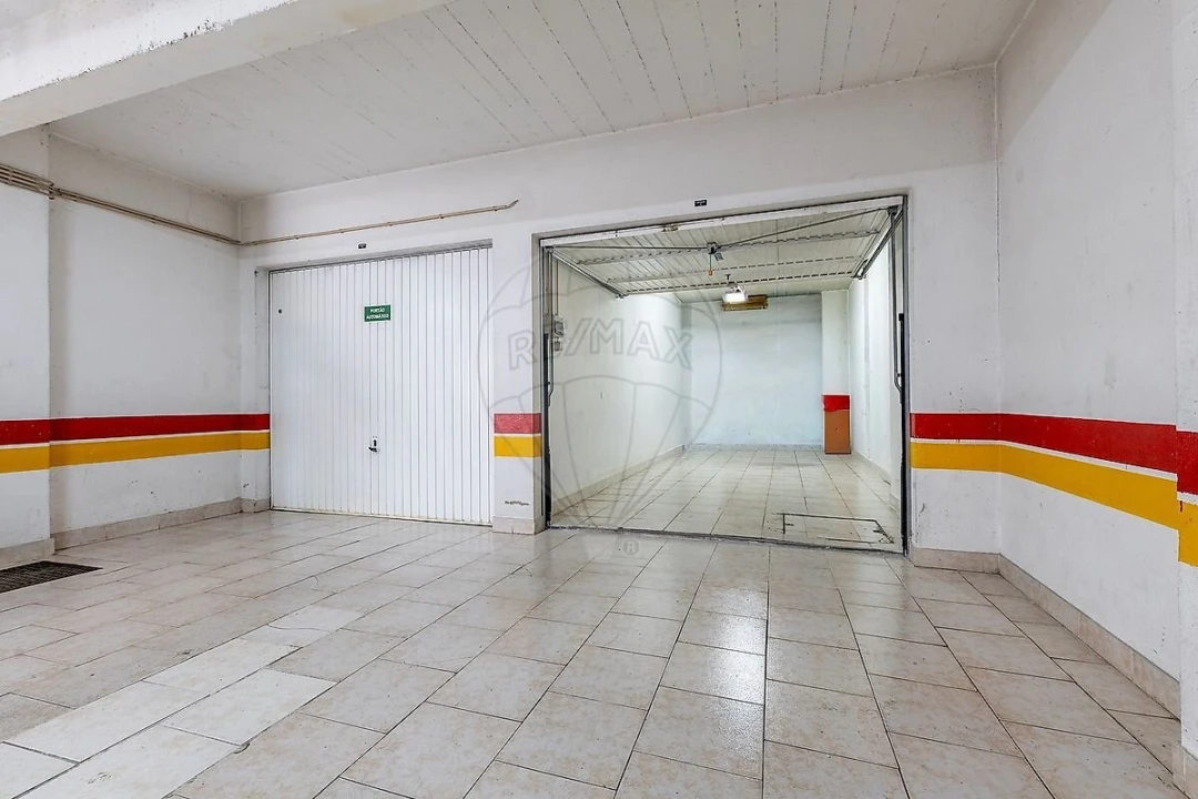 Apartamento T2 para Venda em Póvoa de Santa Iria e Forte da Casa Foto 29