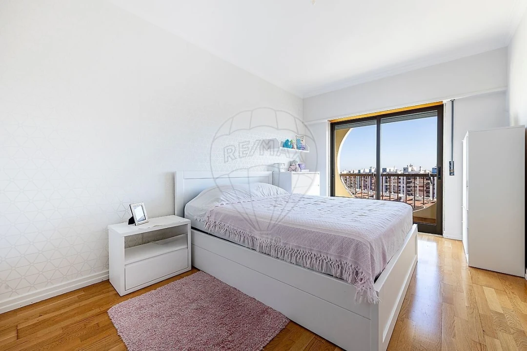 Apartamento T2 para Venda em Póvoa de Santa Iria e Forte da Casa Foto 19