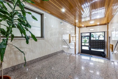 Apartamento T2 para Venda em Póvoa de Santa Iria e Forte da Casa
