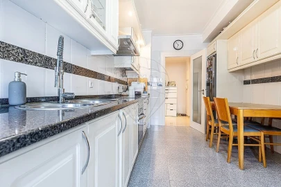 Apartamento T2 para Venda em Póvoa de Santa Iria e Forte da Casa