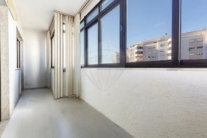 Apartamento T2 para Venda em Póvoa de Santa Iria e Forte da Casa