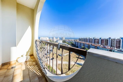 Apartamento T2 para Venda em Póvoa de Santa Iria e Forte da Casa