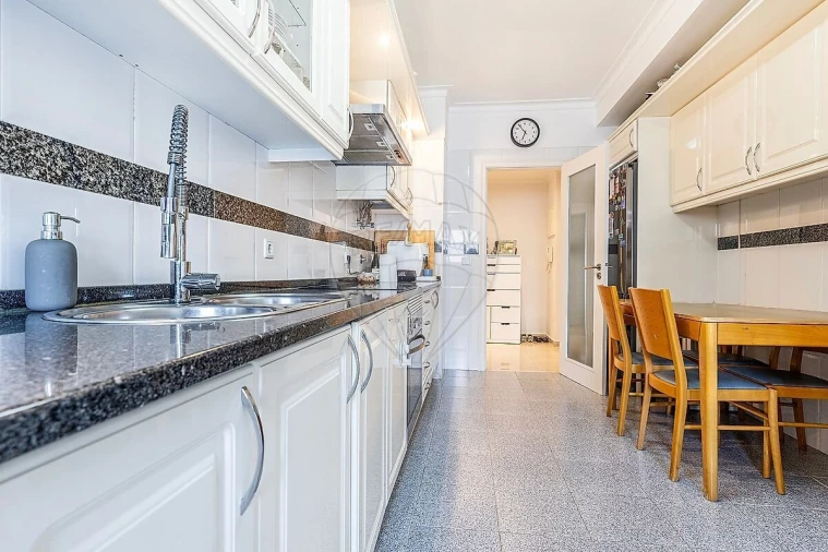 Apartamento T2 para Venda em Póvoa de Santa Iria e Forte da Casa Foto 13