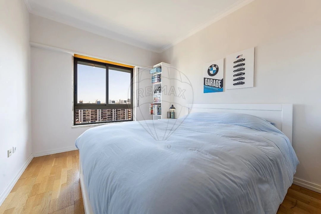Apartamento T2 para Venda em Póvoa de Santa Iria e Forte da Casa Foto 25