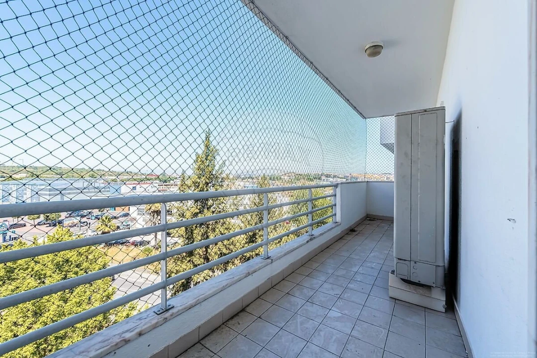 Apartamento T4 para Venda em Alfragide Foto 19