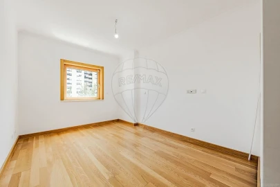 Apartamento T4 para Venda em Alfragide