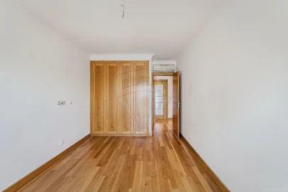 Apartamento T4 para Venda em Alfragide
