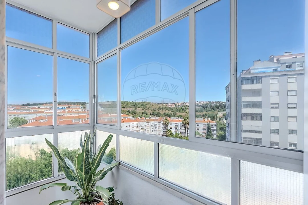 Apartamento T2 para Venda em Mina de Água Foto 7