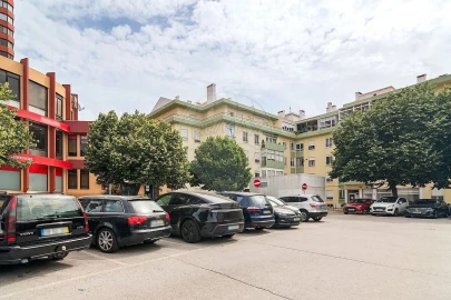 Apartamento T3 para Venda em Oeiras e São Julião da Barra, Paço de Arcos e Caxias
