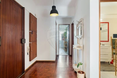Apartamento T3 para Venda em Oeiras e São Julião da Barra, Paço de Arcos e Caxias