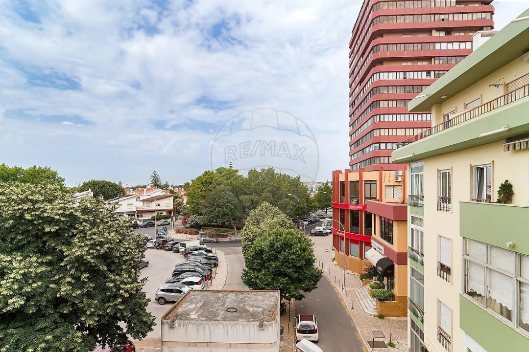 Apartamento T3 para Venda em Oeiras e São Julião da Barra, Paço de Arcos e Caxias Foto 1