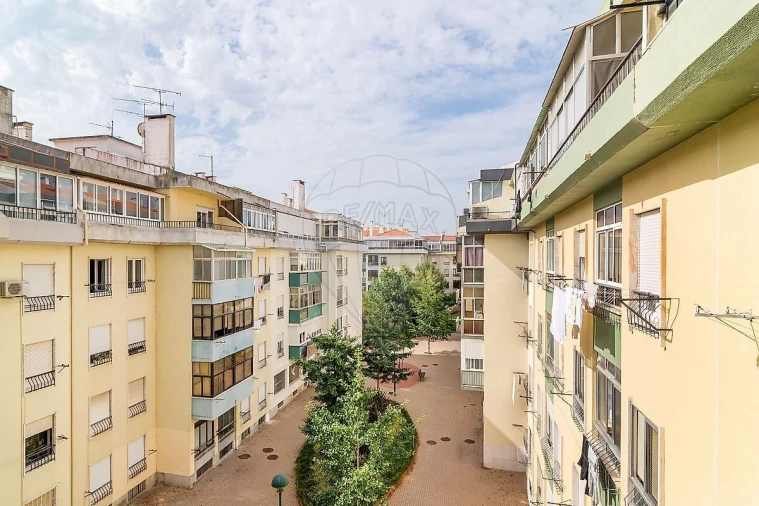 Apartamento T3 para Venda em Oeiras e São Julião da Barra, Paço de Arcos e Caxias Foto 13