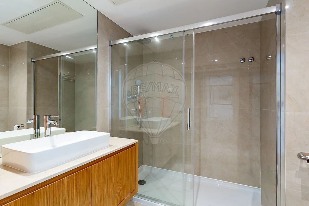 Apartamento T2 para Venda em Lumiar Foto 37