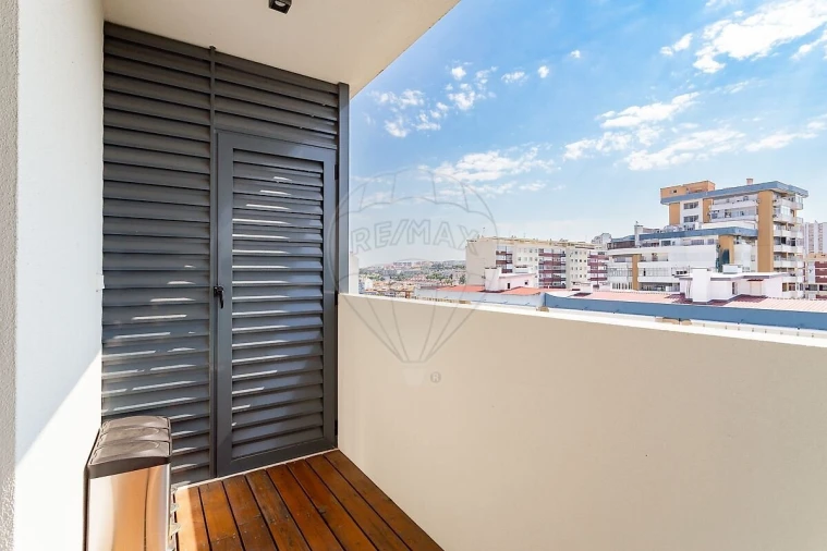 Apartamento T2 para Venda em Lumiar Foto 19