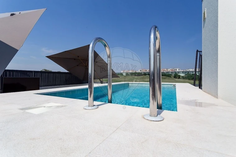 Apartamento T2 para Venda em Lumiar Foto 3