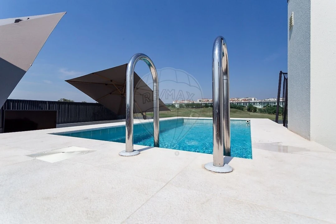 Apartamento T2 para Venda em Lumiar Foto 3