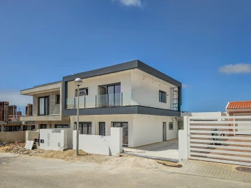 Moradia T3 para Venda em Ericeira