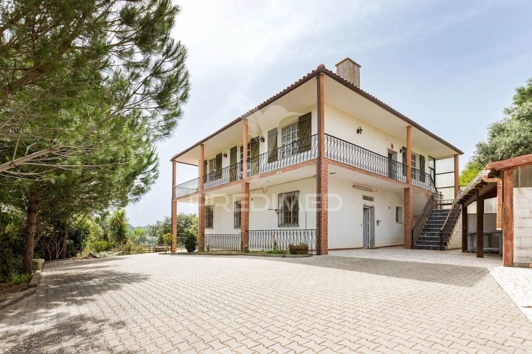 Quinta T3 para Venda em Vila Franca de Xira Foto 3