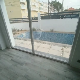 Moradia T3 para Venda em Fernao Ferro