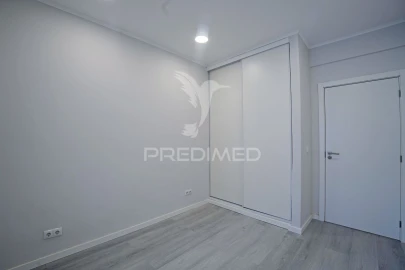 Apartamento T1 para Venda em Venteira