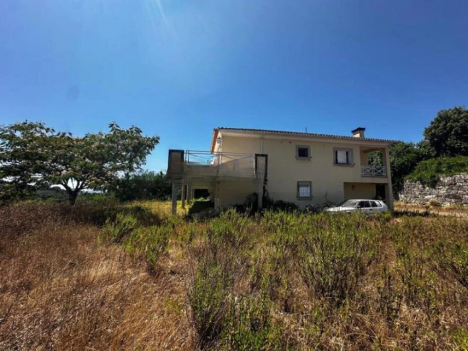 Moradia T4 para Venda em Ovoa e Vimieiro Foto 11