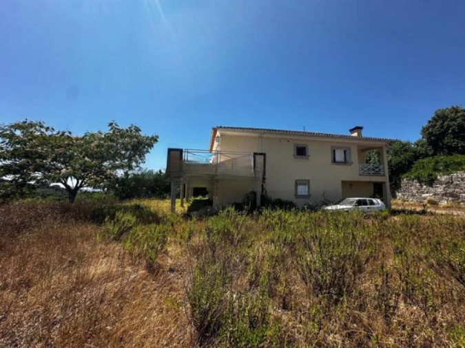 Moradia T4 para Venda em Ovoa e Vimieiro Foto 11