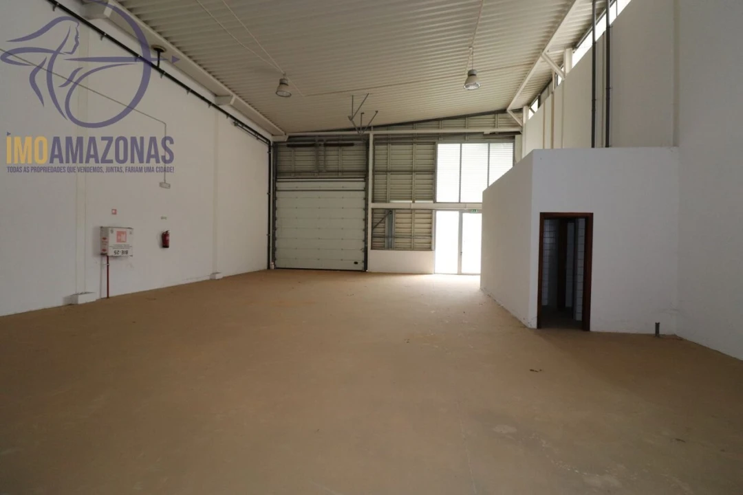 Armazém para Arrendamento em Algoz e Tunes Foto 3