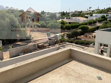 Moradia T3 para Venda em Albufeira e Olhos de Água